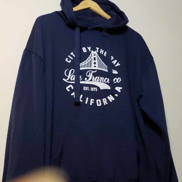 CITY WEAR TOP FOR MEN - Picture 2 of 15